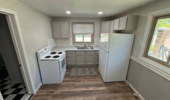 701 Thompson St, Bottineau, ND 58318