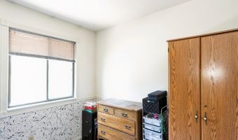 944 Sunburst Ln, Altoona, IA 50009