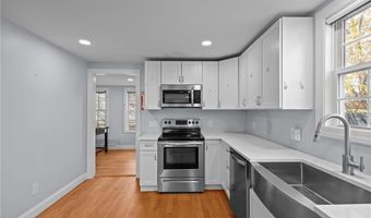 31 Swan St, North Providence, RI 02911