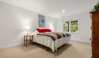 34 Turnberry Rd 34, Bourne, MA 02532