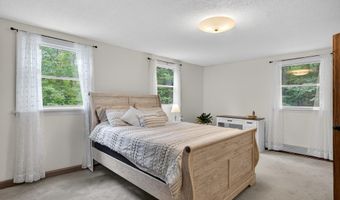 42 Pepperell Rd, Brookline, NH 03033