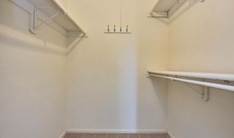 8302 TOBIN Rd 11, Annandale, VA 22003