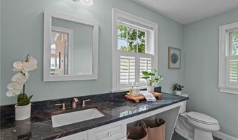 99 Boyce Ave, Barrington, RI 02806