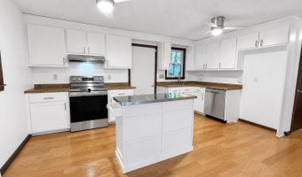 112 Ambler Rd, Bristol, CT 06010