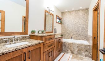 505 N Pasque Flower Trl, Brandon, SD 57005