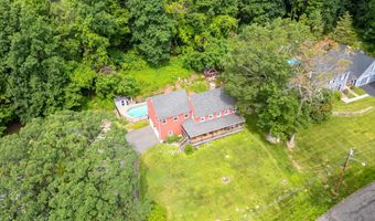 26 Skyview Ter, Bristol, CT 06010