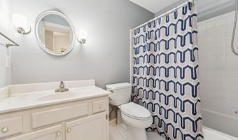 148 Sanair Ct, Apex, NC 27502