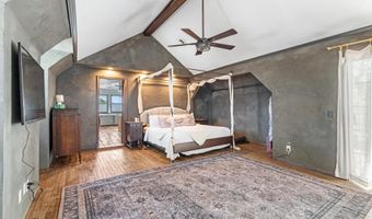 907 BROADMOOR St, Amarillo, TX 79106