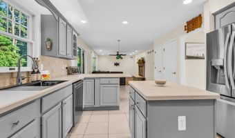 361 Eastern Blvd, Bayville, NJ 08721