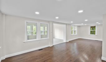 23 Dominican Rd, Branford, CT 06405
