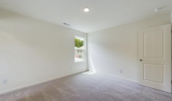 32 Moss Oaks Ct, Angier, NC 27501