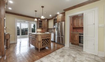 312 Riverside Dr, Arkadelphia, AR 71923