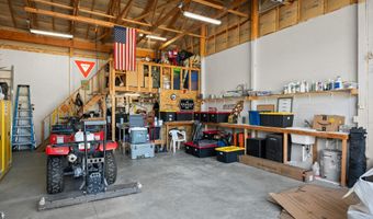 8436 E Snowy Ln, Athol, ID 83801