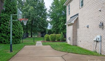 6615 Springs Mill Rd, Charlotte, NC 28277