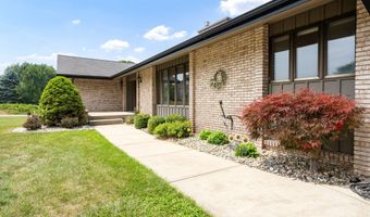 7290 Wingeier Ave SE, Alto, MI 49302