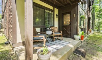 8 Carlisle Ct 8, Brookfield, CT 06804