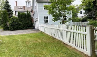 199 Main St, Belfast, ME 04915