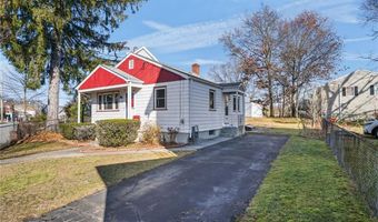 35 Forest Ave, Cumberland, RI 02864