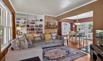 429 NE 8th St, Abilene, KS 67410