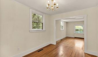 92 Cedar St, Belfast, ME 04915