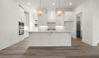 14013 Spalding Way, Baton Rouge, LA 70817