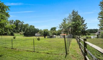77 MOULSTOWN Rd, Abbottstown, PA 17301