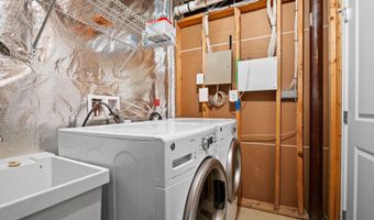 25741 CLAIRMONT MANOR Sq, Aldie, VA 20105