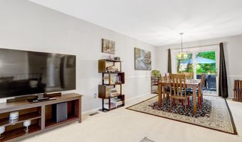 4518 FLINTSTONE Rd, Alexandria, VA 22306