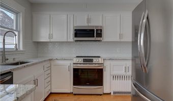 429 Forest Ave, Middletown, RI 02842