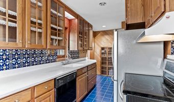 3614 CREST Dr, Annandale, VA 22003