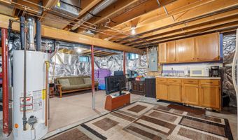 106 Halfmoon Dr, Altamont, NY 12009