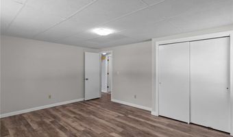 25 High St, Warwick, RI 02886