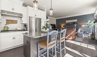 20 Hunting Ridge Ln 20, Bethel, CT 06801