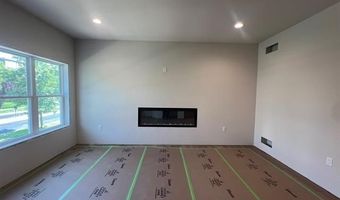 2811 Crinkle Root Dr, Fitchburg, WI 53711