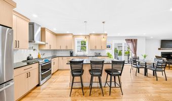 2 Sequoia St, Billerica, MA 01821