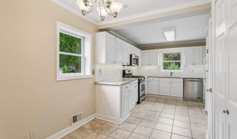 1910 La Dawn NW, Atlanta, GA 30318