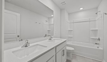 1016 Queensland Ln, Ayden, NC 28513