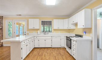 157 Flat Rock Ln, Aberdeen, NC 28315