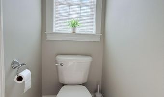 134 Pine Ledge Rd, Bangor, ME 04401