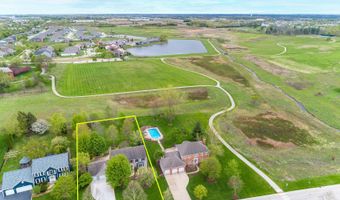3025 Woods Creek Ln, Algonquin, IL 60102