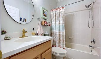 5663 SUNSET FALLS Dr, Apollo Beach, FL 33572