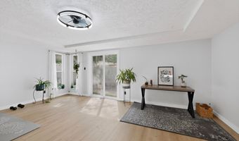 2704 Palo Alto Dr NE, Albuquerque, NM 87112