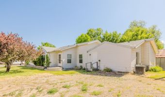 222 8th St, Carlin, NV 89822