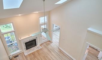 119 Heatherwood Dr, Apex, NC 27502