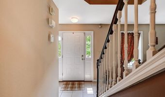 128 Embill Dr, Blakeslee, PA 18610