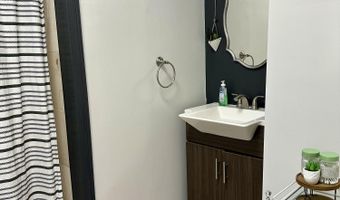24 Merrimac St, Bangor, ME 04401