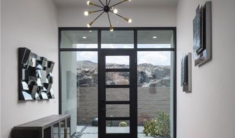 692 Scenic Cliff Dr, Henderson, NV 89012
