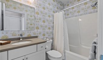 50 Kettle Point Ave 50, East Providence, RI 02914