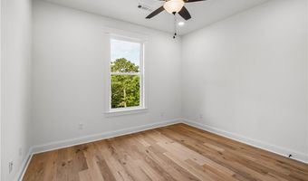 32 S Cheshnut Dr, Bella Vista, AR 72714
