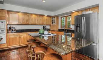 3020 Redbud Cir, Ames, IA 50014